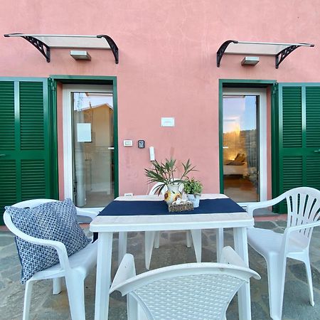Alla Casa Rosa, Peaceful Apartment Surrounded By Greenery With Free Parking, Wifi & Air Conditioning راباللو المظهر الخارجي الصورة