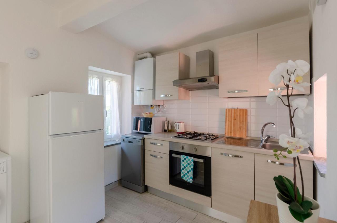 Alla Casa Rosa, Peaceful Apartment Surrounded By Greenery With Free Parking, Wifi & Air Conditioning راباللو المظهر الخارجي الصورة